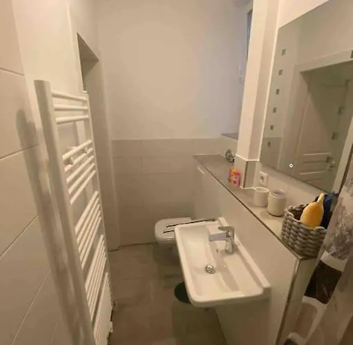 Schoene Altbauwohnung In Ost Ostendplatz Штутгарт