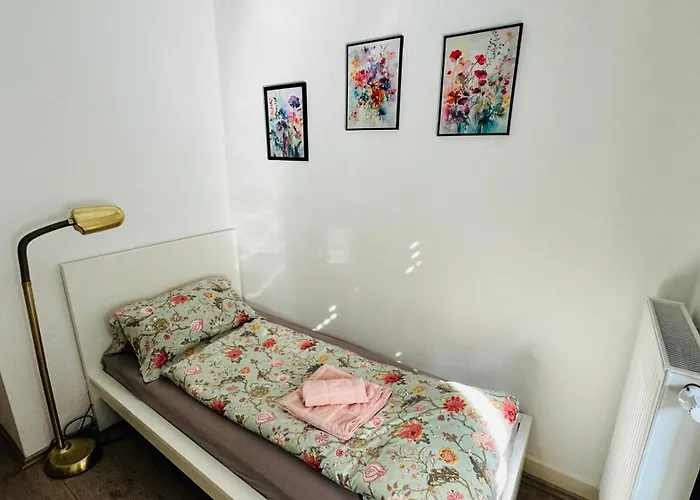 Schoene Altbauwohnung In Ost Ostendplatz Штутгарт