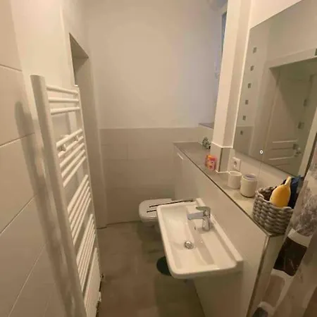 Schoene Altbauwohnung In Ost Ostendplatz 슈투트가르트