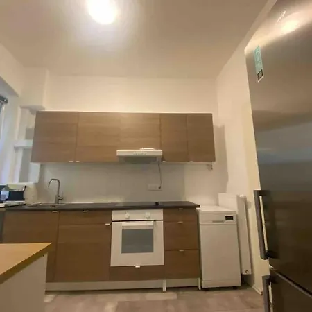 Gemuetliche Altbauwohnung In Ostendplatz * Stuttgart