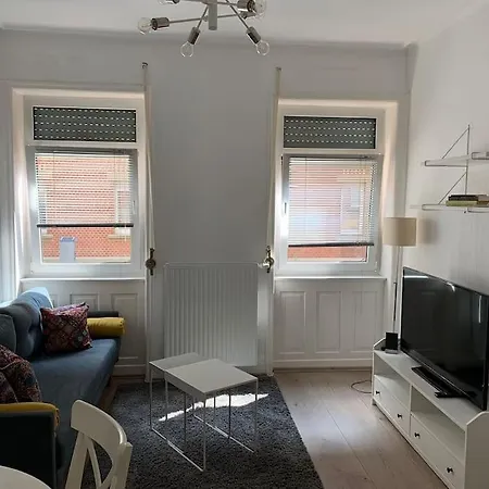 Apartment Gemuetliche Altbauwohnung In Ostendplatz Stuttgart