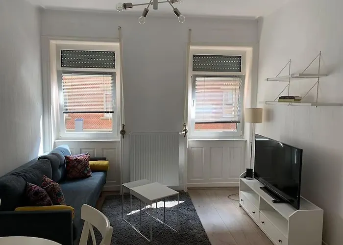 Appartement Schoene Altbauwohnung In Ost Ostendplatz Stuttgart